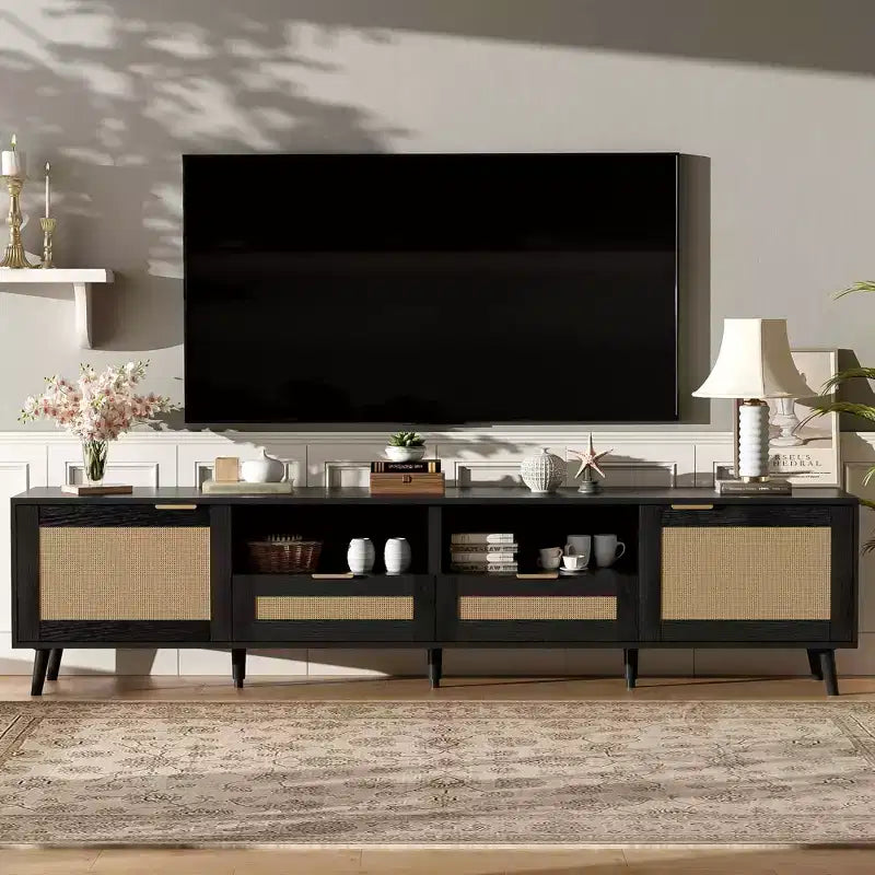 Mobile TV in Rattan Naturale per Televisori fino a 85", Consolle Multimediale a 2 Ante con Gambe in Legno Massello