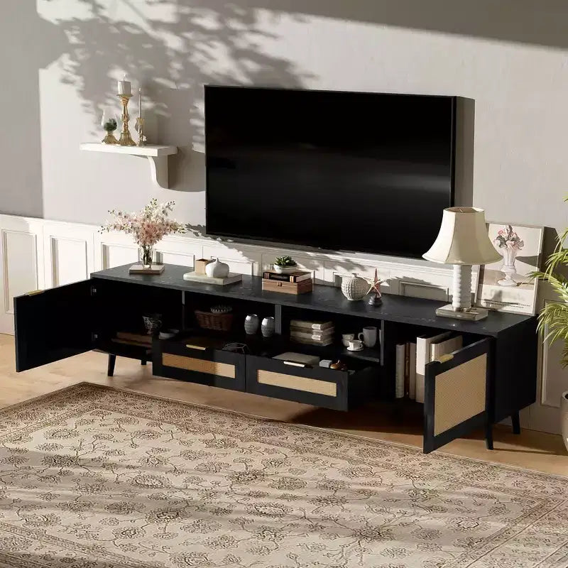 Mobile TV in Rattan Naturale per Televisori fino a 85", Consolle Multimediale a 2 Ante con Gambe in Legno Massello