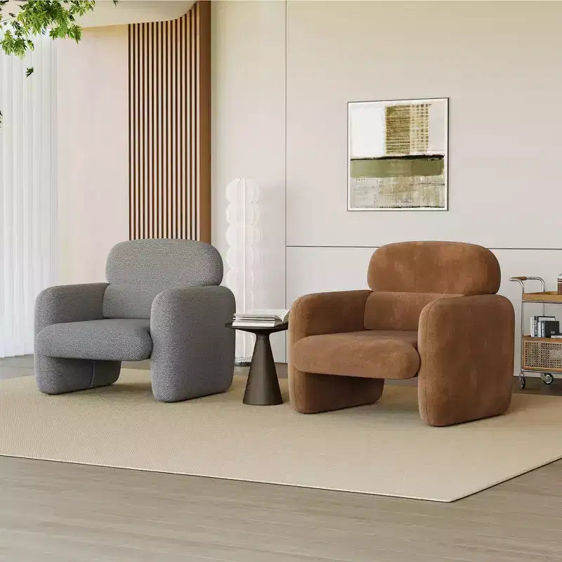 Poltrona singola in lino grigio con struttura in legno