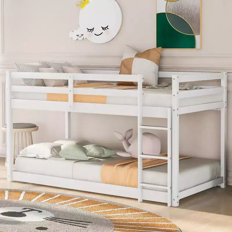 Letto a Castello a Pavimento per Bambini (2 Posti Letto Singoli) Grigio/Bianco con Scaletta e Sponda, Adatto a 2 Bambini