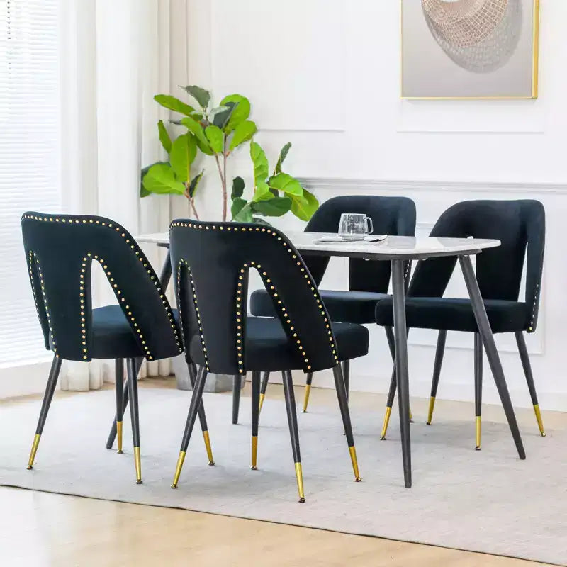 Sedia da pranzo rivestita in velluto nero con borchie decorative, senza braccioli, set da 2 (1 per sedia)