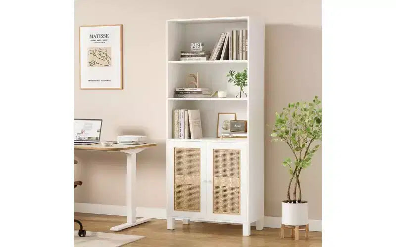 Libreria alta a 5 ripiani con ante in rattan – Nero / Naturale / Noce / Bianco