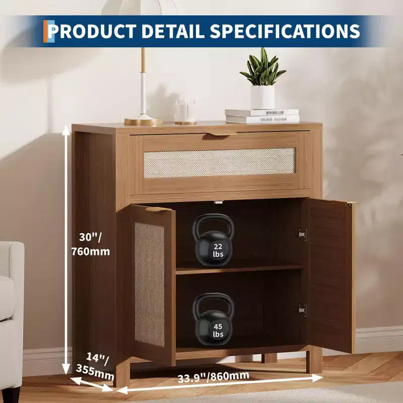 Madia in rovere caramello / rovere naturale con rattan – Credenza a 2 ante con ripiano regolabile e cassetto