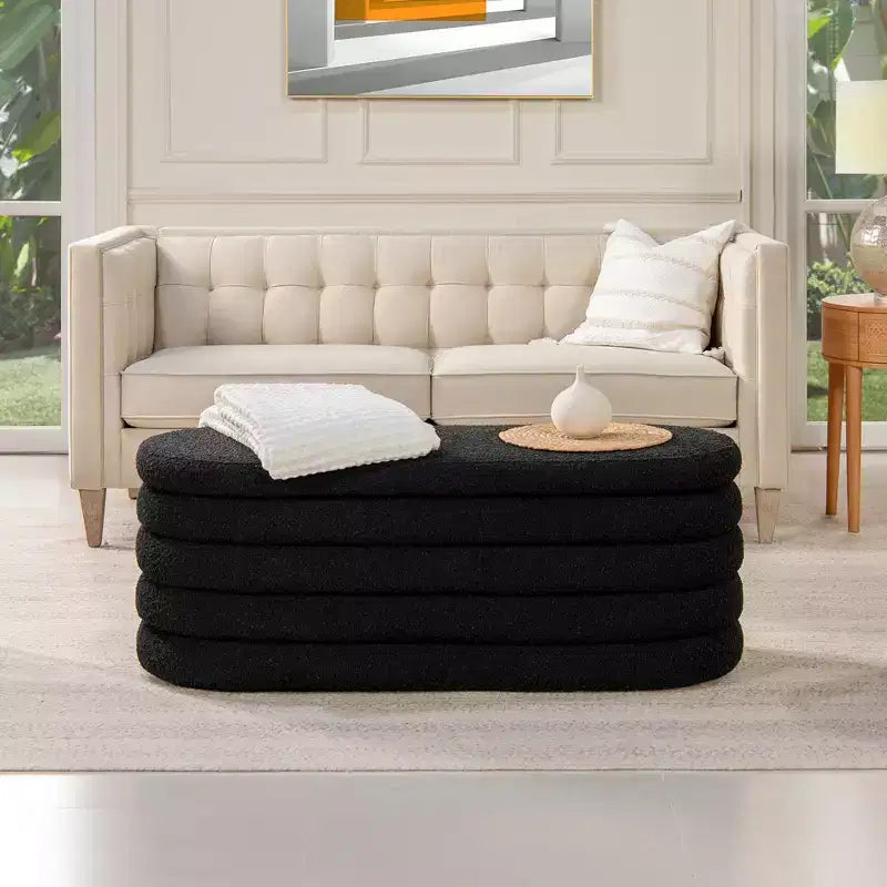 Panca contenitore ovale in tessuto Bouclé, colori Ebony Black / Ivory White / Olive Green, con trapuntatura, 1 posto